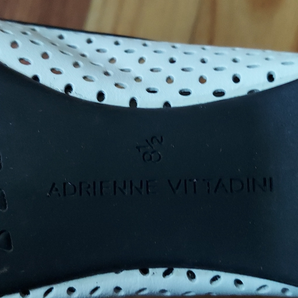 Adrienne Vittadini Alva Open Toed Flats Size 8.5 - Picture 12 of 17